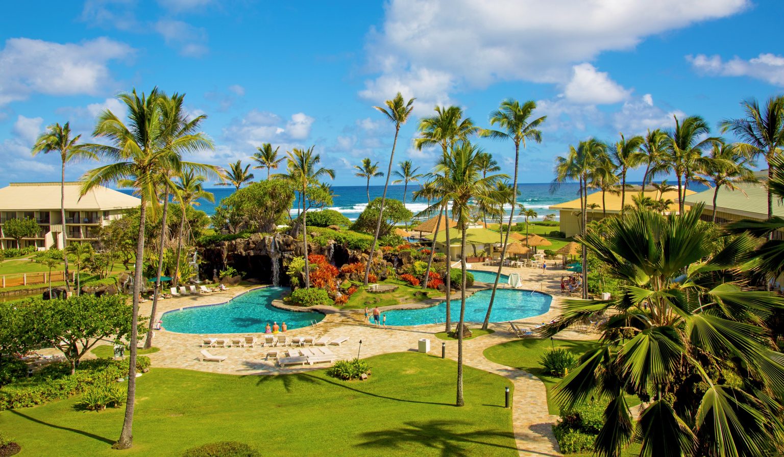 Outrigger invests in Hawaii beach resort - TTR Weekly