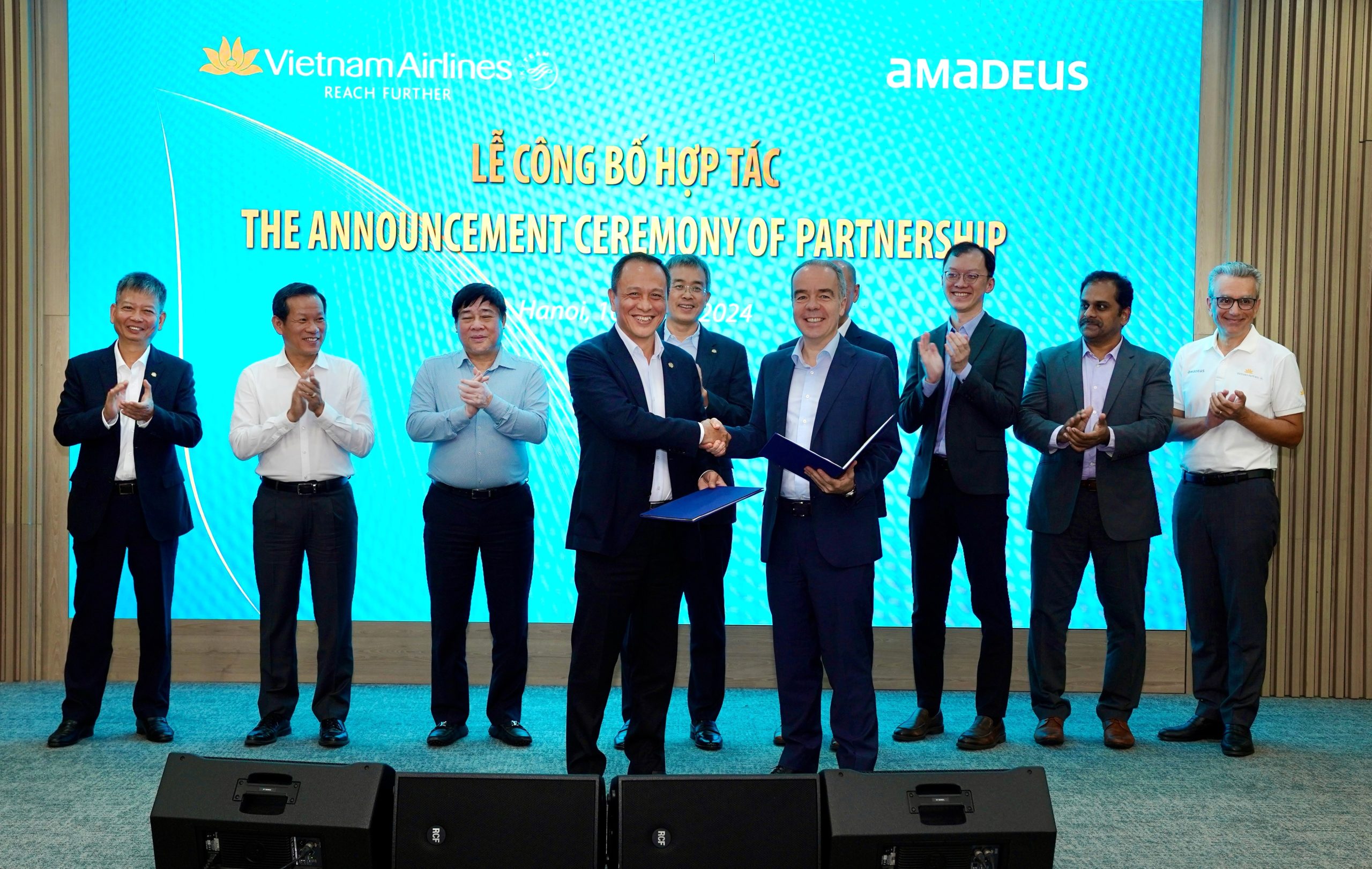 Vietnam Airlines đang đi theo con đường số